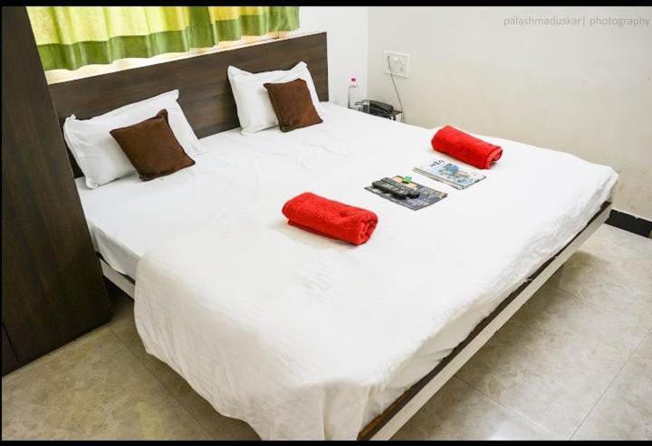 Hotel Bholenath Ujjain Zewnętrze zdjęcie